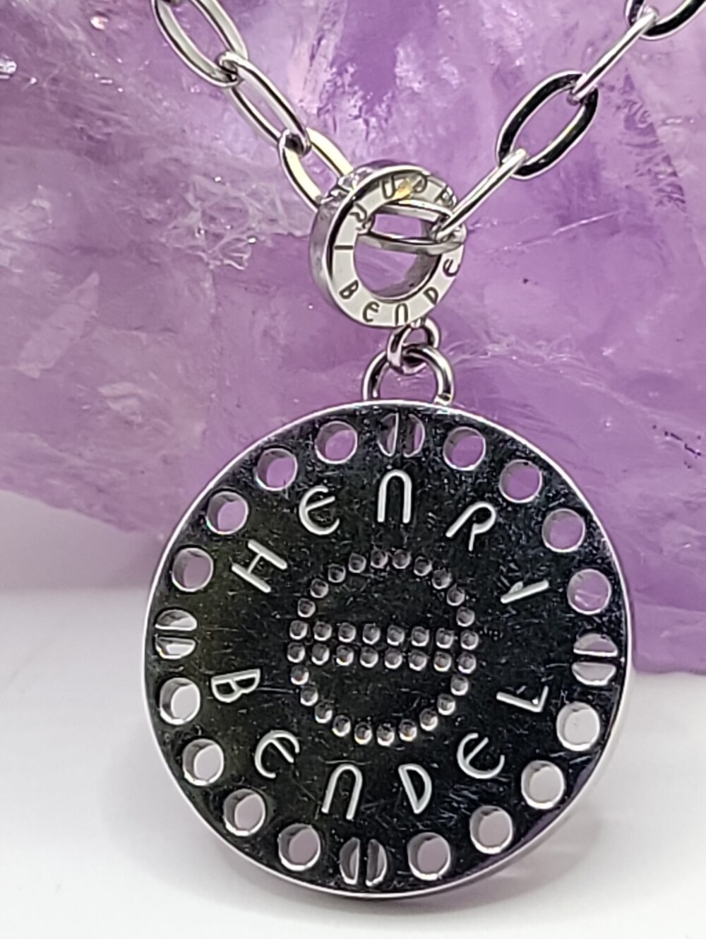 Henri Bendel Influencer Logo Pendant Necklace Silver Tone Multi Adjustable.